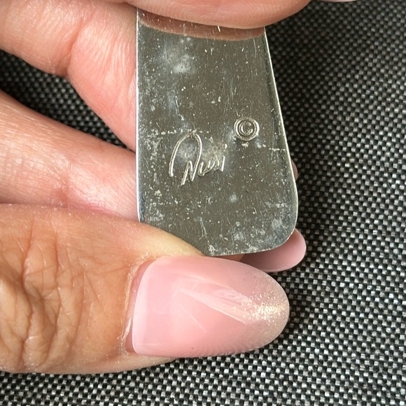 β€οΈVintage Signed Pendant - 7 Birds Silver & Red With Signature - Picture 4 of 8